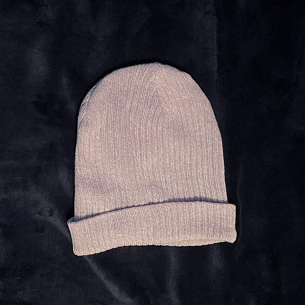 Light pastel purple beanie.